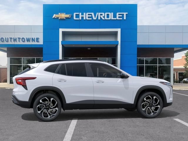 New 2026 Summit White Chevrolet 2RS image 5
