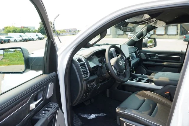New 2026 Bright White Clear-Coat Exterior Paint RAM Laramie image 10