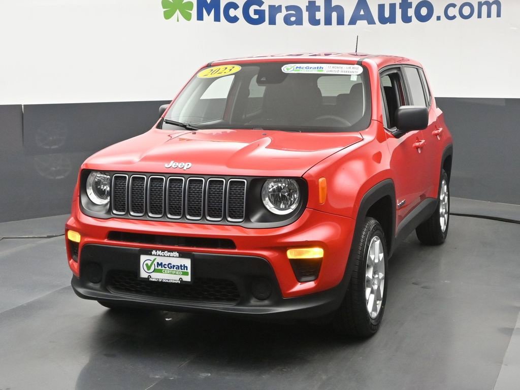 Used 2023 Red Jeep Latitude image 21