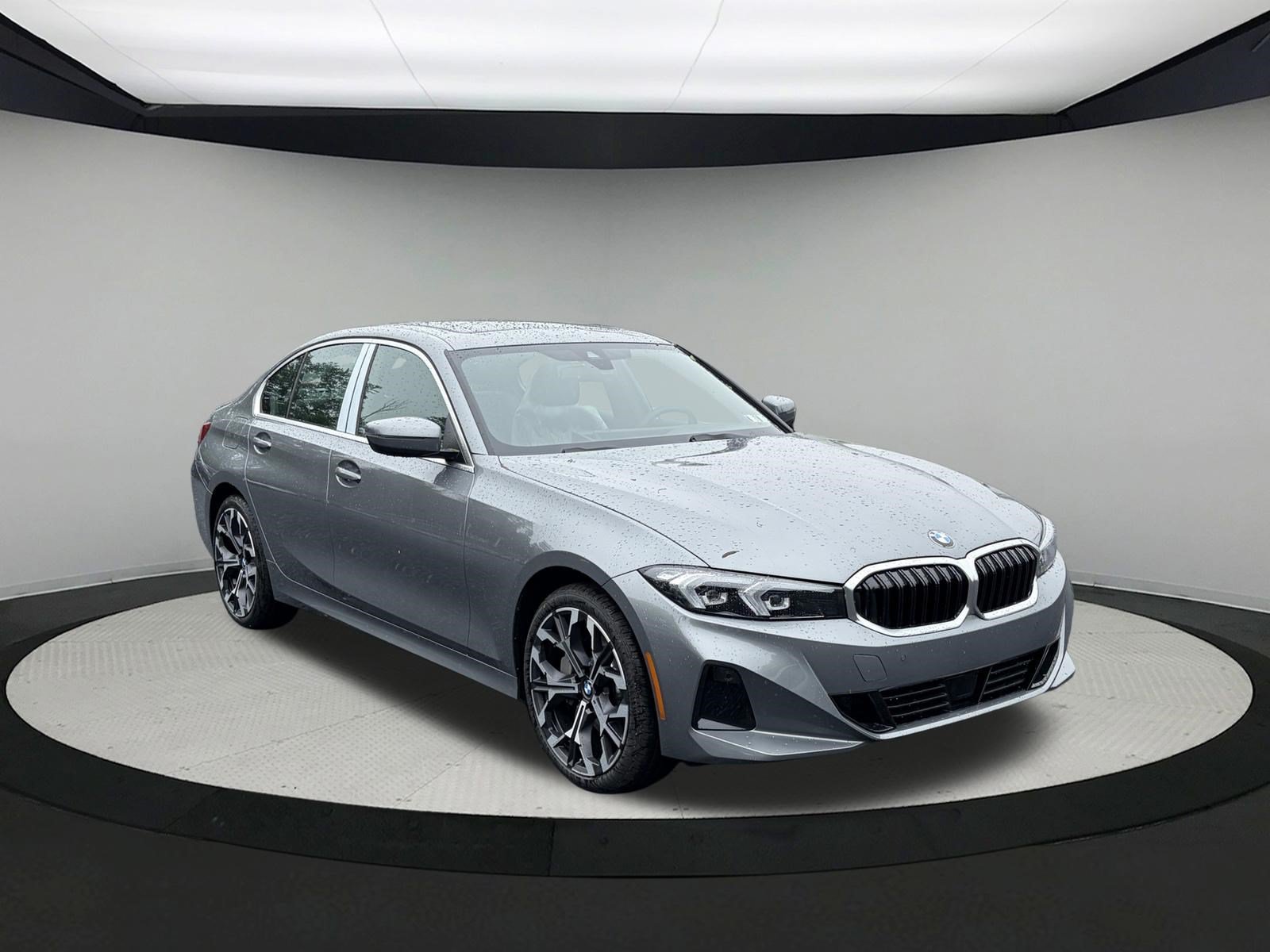 Used 2026 Skyscraper Grey Metallic BMW 330i xDrive image 3