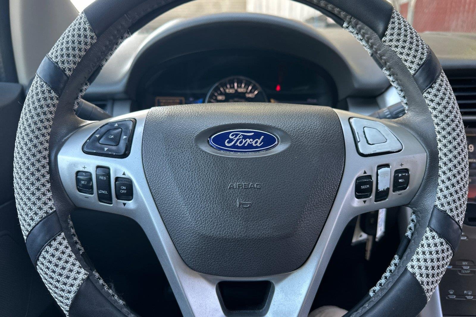 Used 2013 Ginger Ale Metallic Ford SEL image 20