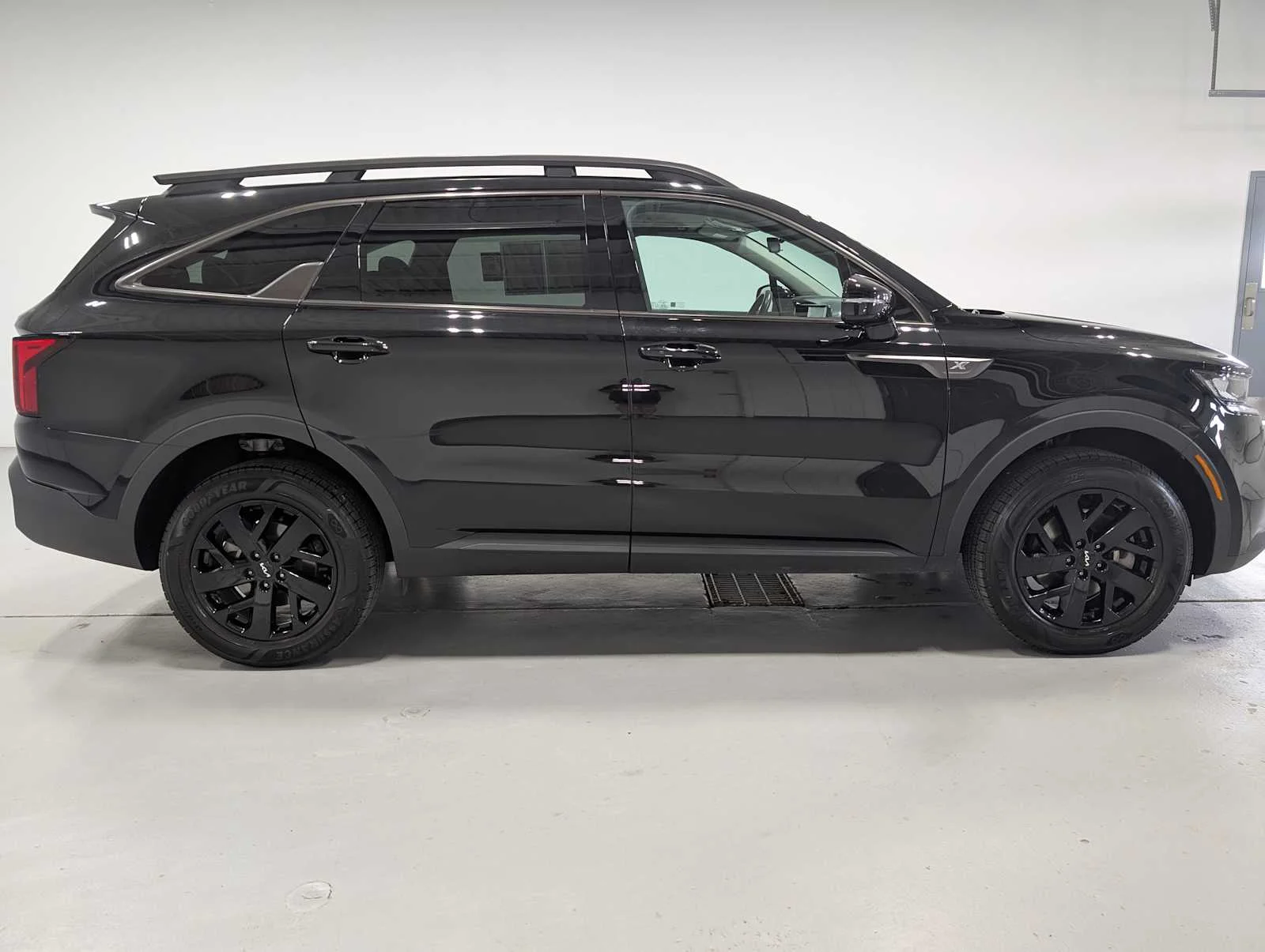 Used 2023 Ebony Black Kia X-Line S image 7
