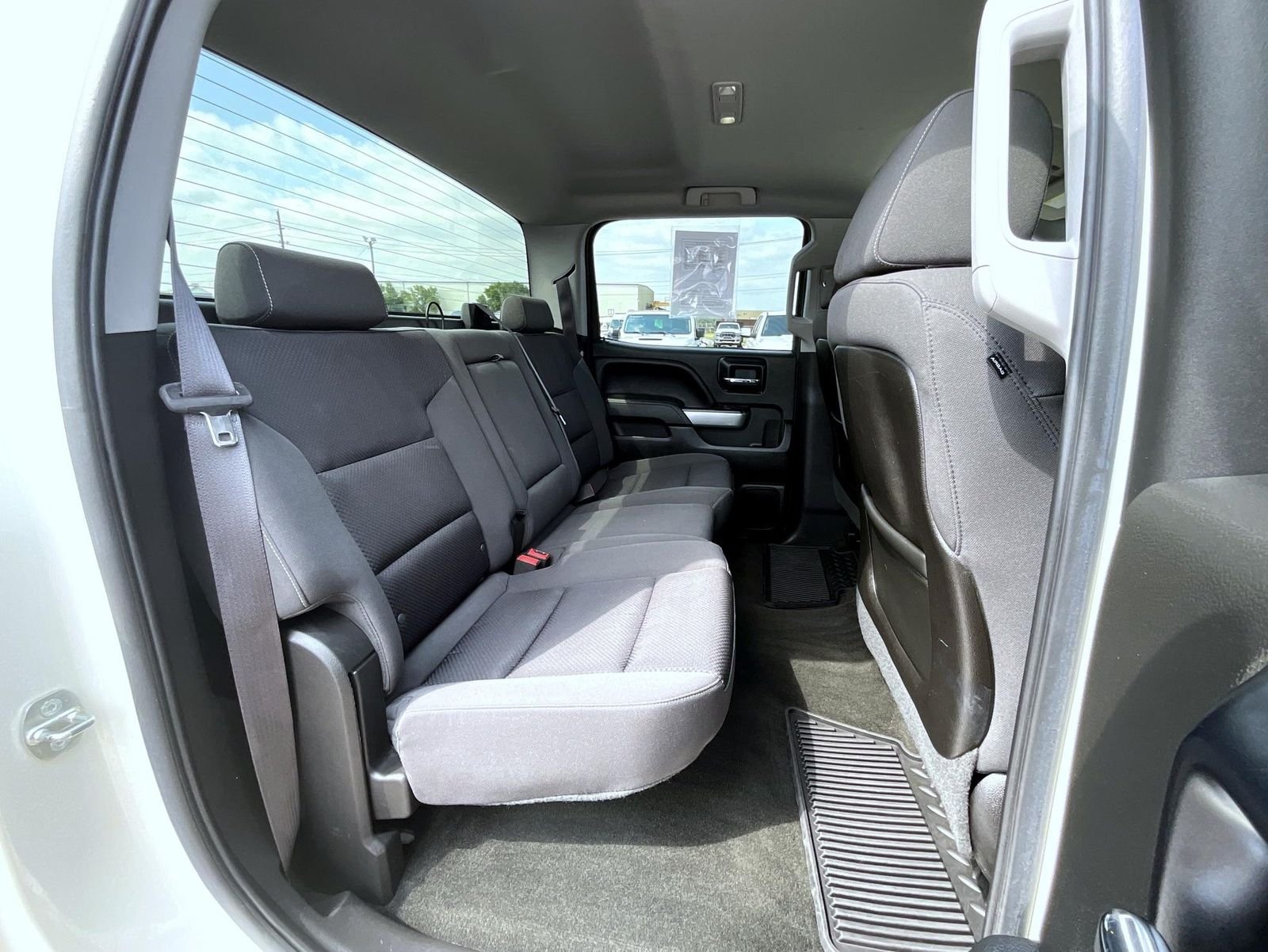 Used 2014 White Chevrolet LT image 18