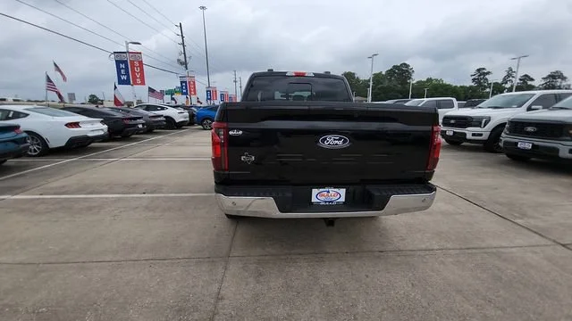 New 2026 Agate Black Metallic Ford XLT image 11