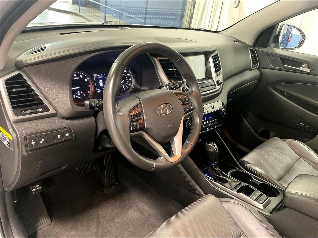 Used 2017 Silver Hyundai Limited image 8