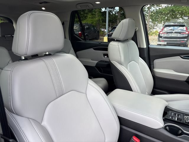 Used 2024  Honda Touring image 35