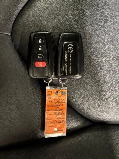 Used 2021 CELESTIAL SILVER Toyota  image 26