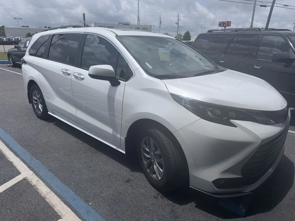 2025 Toyota Sienna
