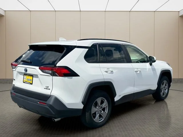 Used 2023 White Toyota LE image 3