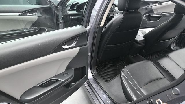Used 2018 Gray Honda LX image 19