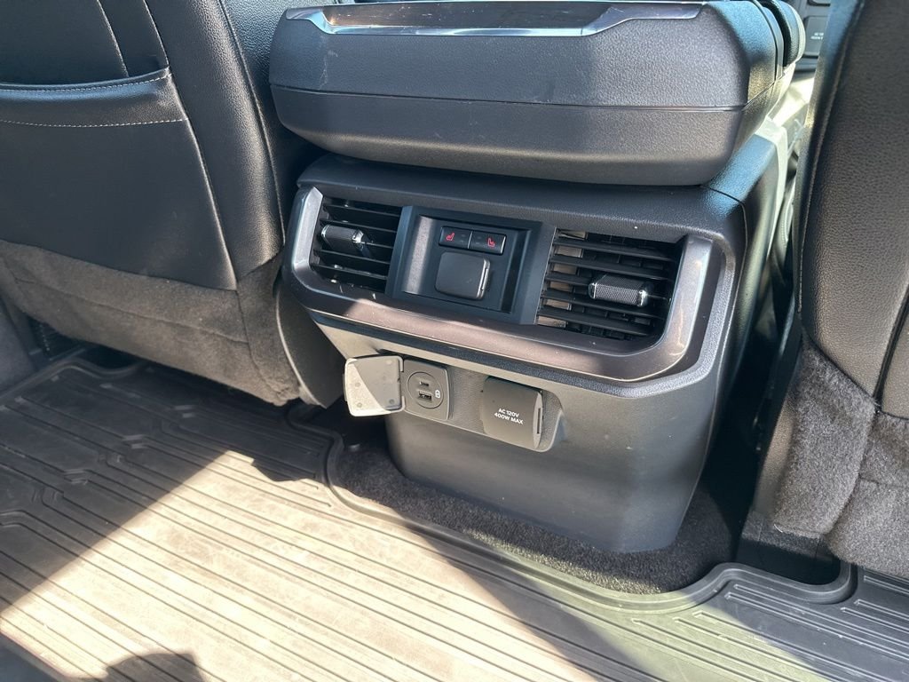 Used 2023 Black Ford Lariat image 20