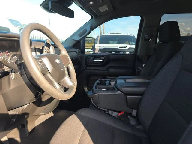 Used 2024 White Chevrolet Custom image 4