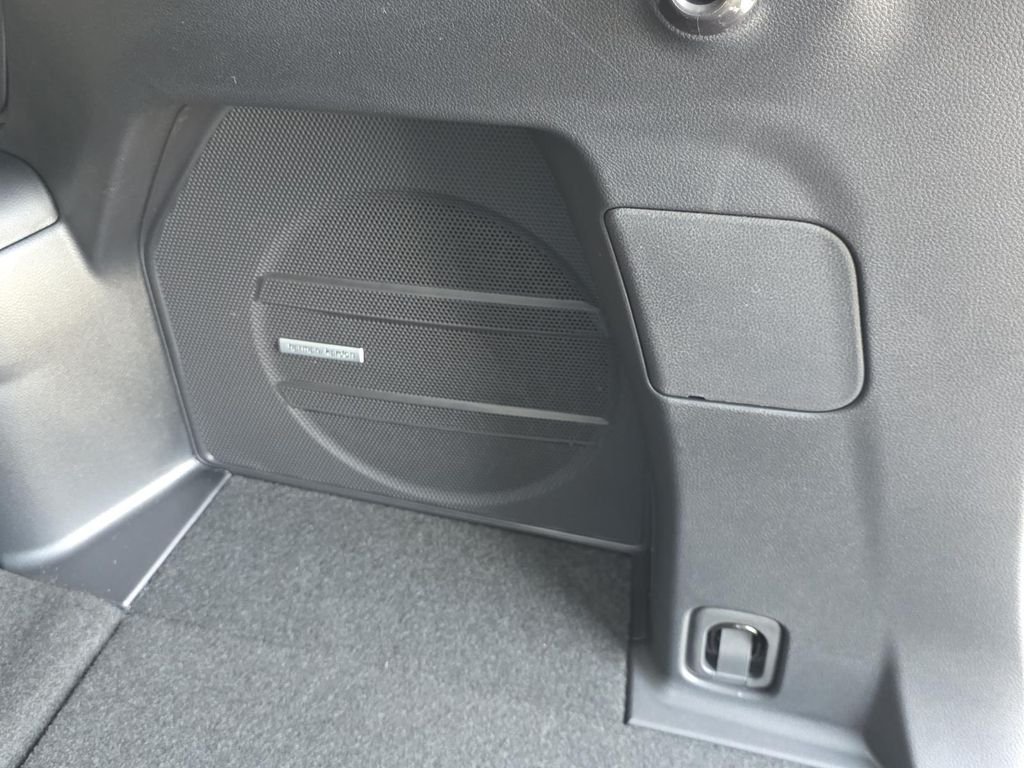 New 2026 CRYSTAL BLACK SILICA Subaru Limited 7-Passenger image 14