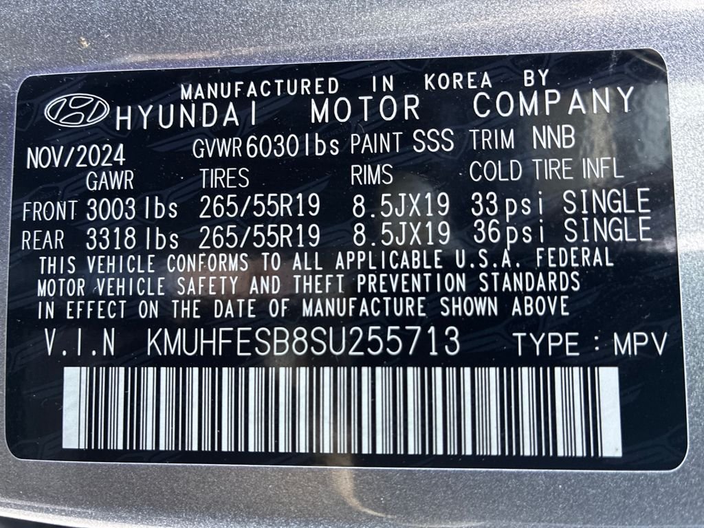 Used 2025 Silver Genesis 2.5T image 28