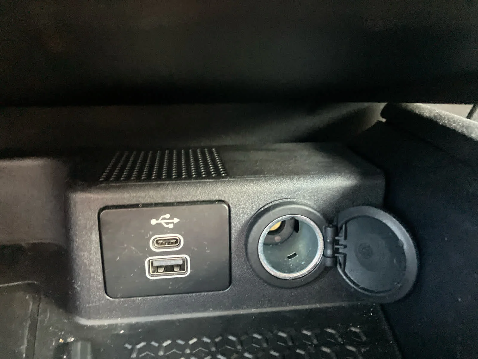 Used 2024 Shadow Black Ford Heritage image 29