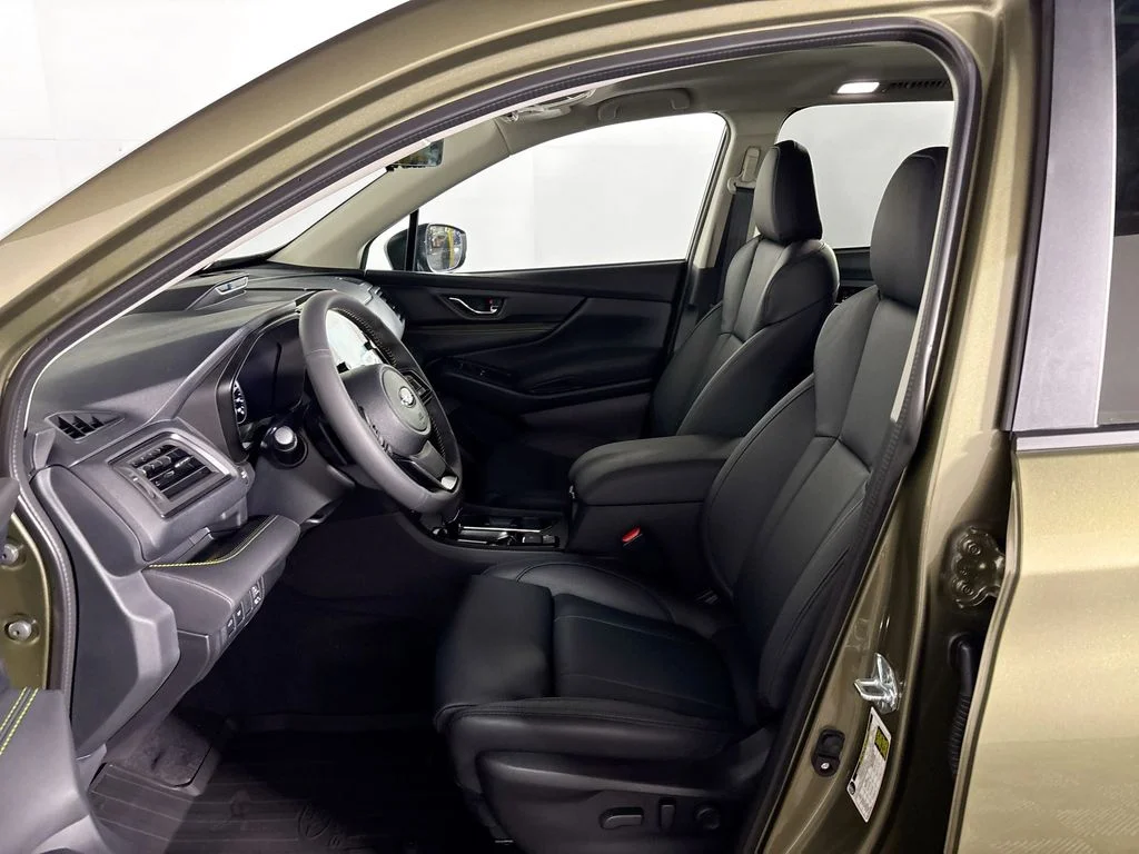 New 2026 AUTUMN GREEN METALLIC Subaru Onyx Edition Touring 7-Passenger image 11