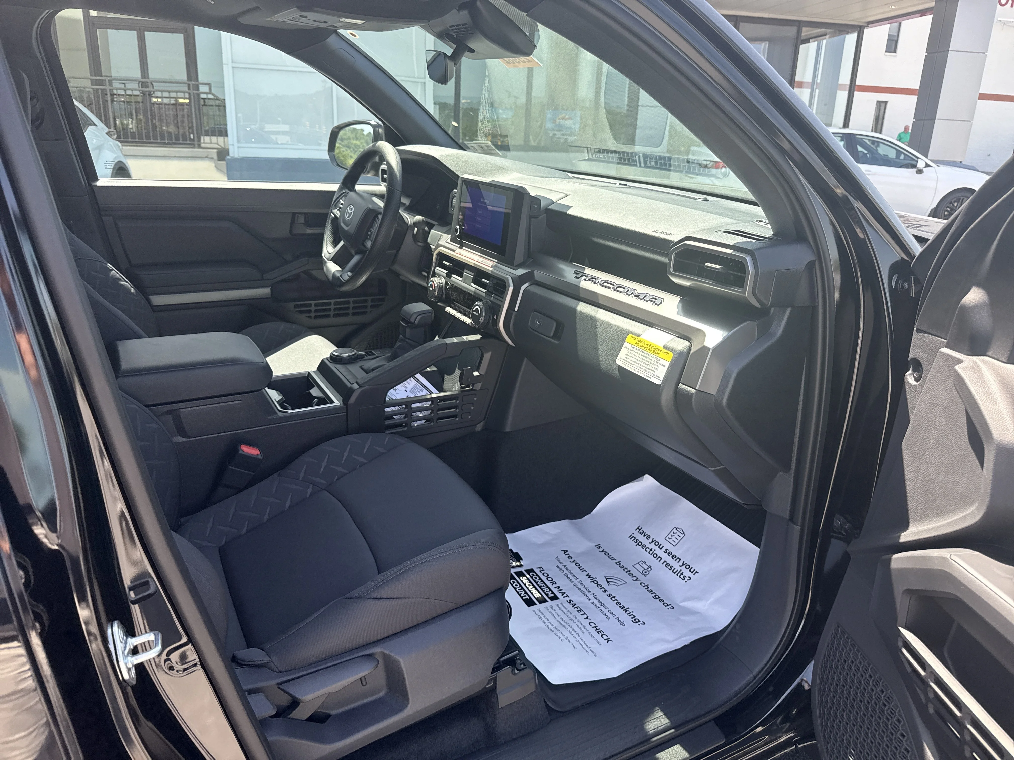 2026 Toyota Tacoma SR5 - Photo 13