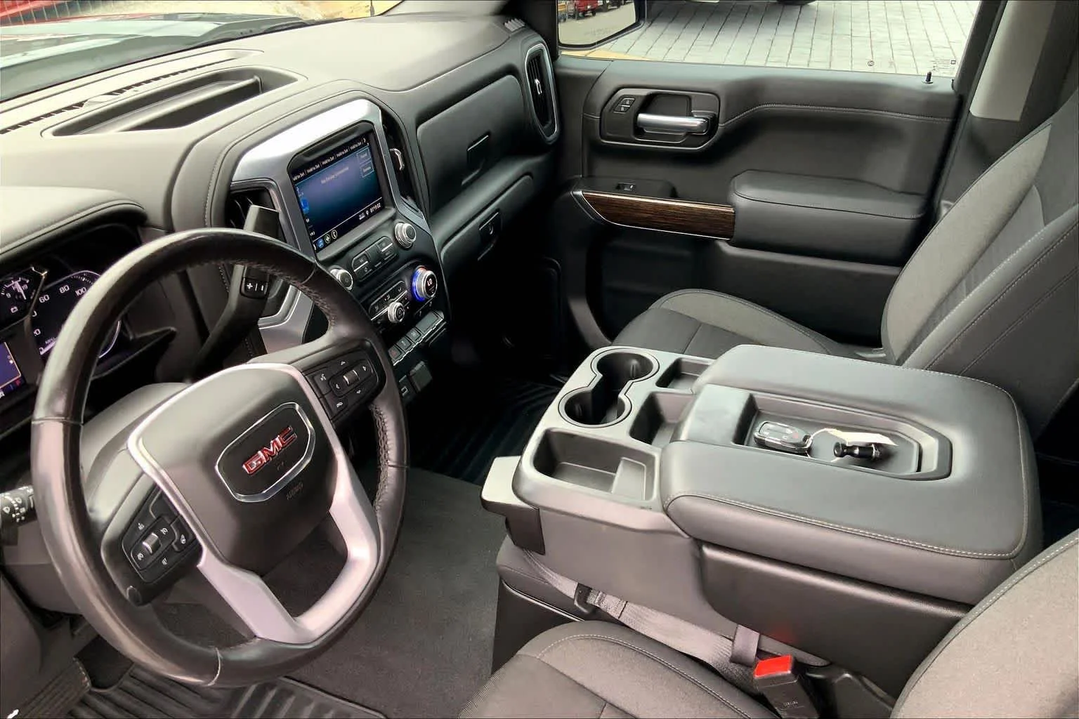 Used 2021 Pacific Blue Metallic GMC Elevation image 15
