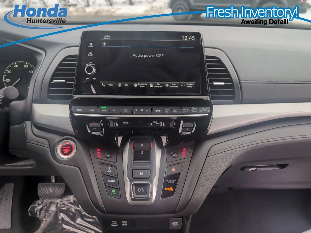 Certified Used 2026 Platinum White Pearl Honda EX-L image 21