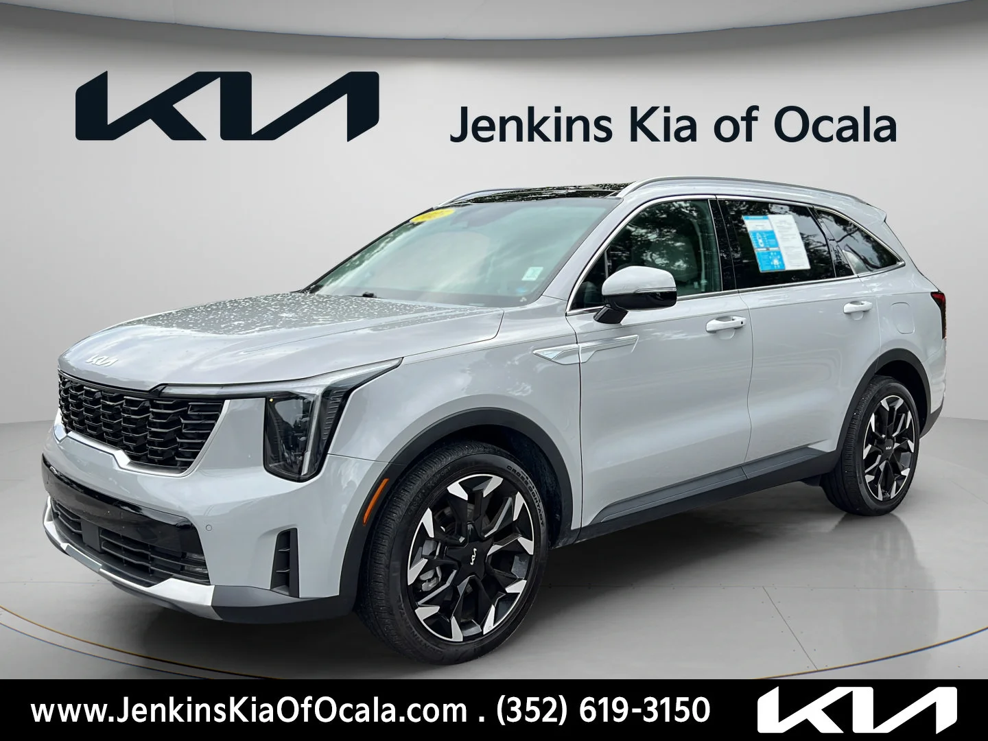 Used 2025 Wolf Gray Kia EX image 7