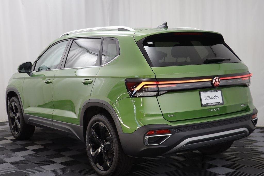2025 Volkswagen Taos SEL - Photo 15