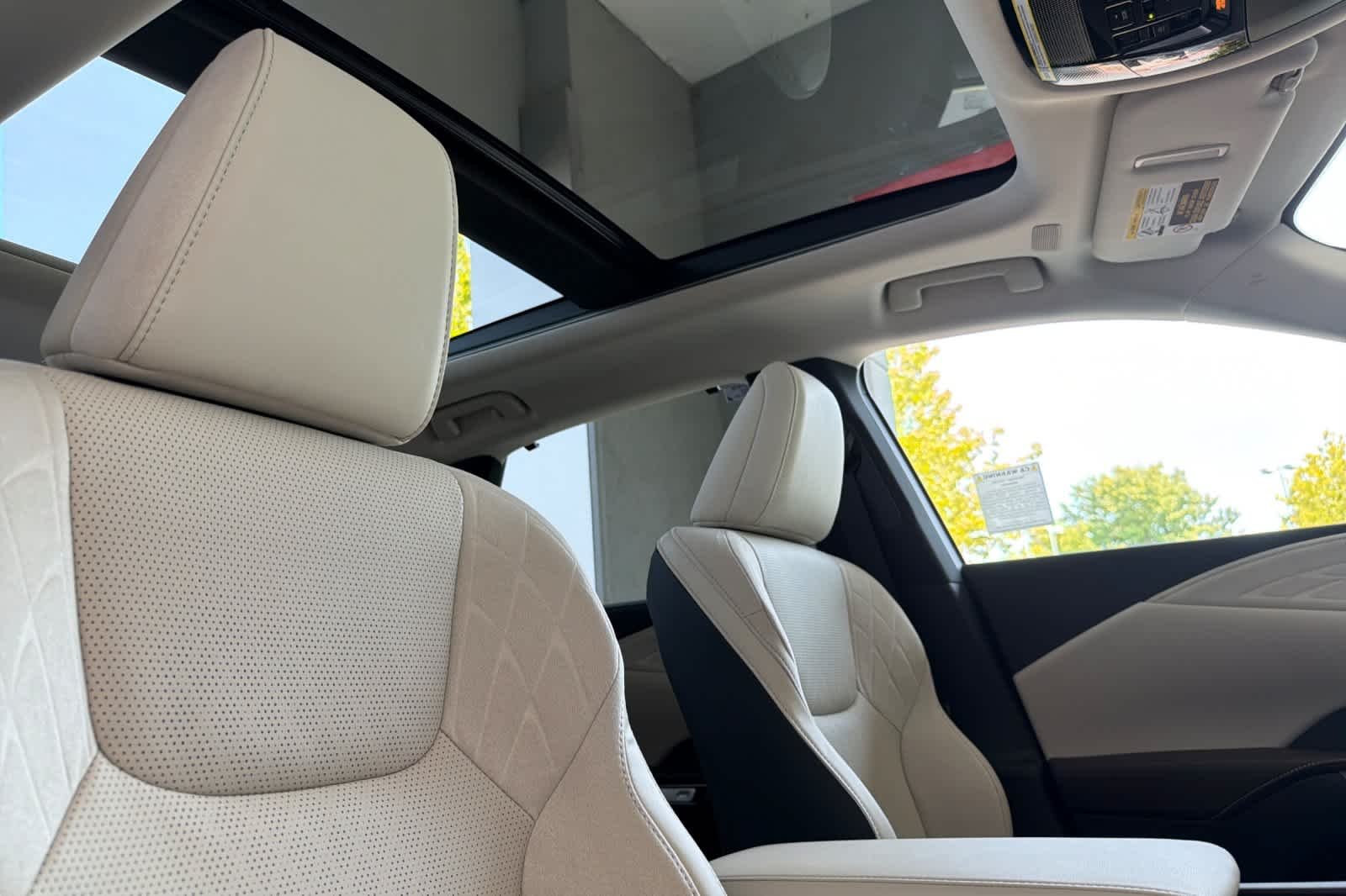 New 2026 Eminent White Pearl Lexus RX 350h LUXURY AWD image 18