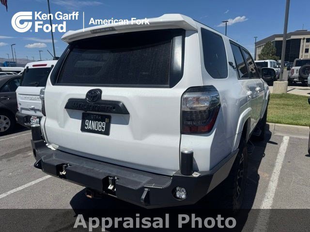 2018 Toyota 4Runner Off-Road 4x4 V6's photo
