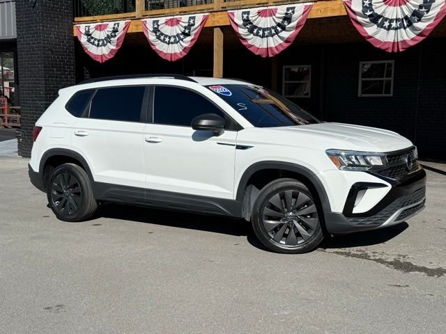 Used 2022 Volkswagen Taos S with VIN 3VVCX7B29NM000696 for sale in Middlesboro, KY