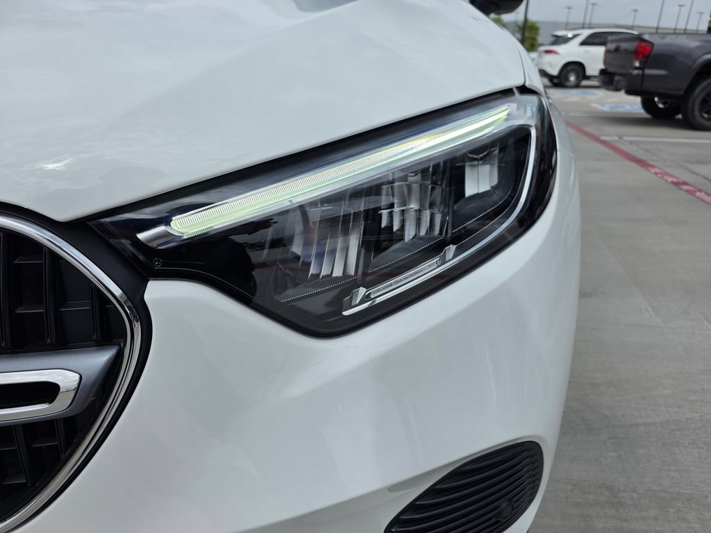 New 2026 Polar White Mercedes-Benz GLC 300 image 39