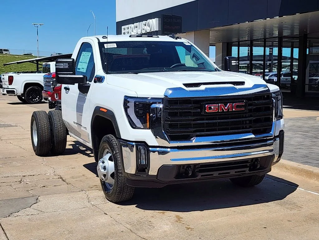 2026 GMC Sierra 3500 Chassis Cab