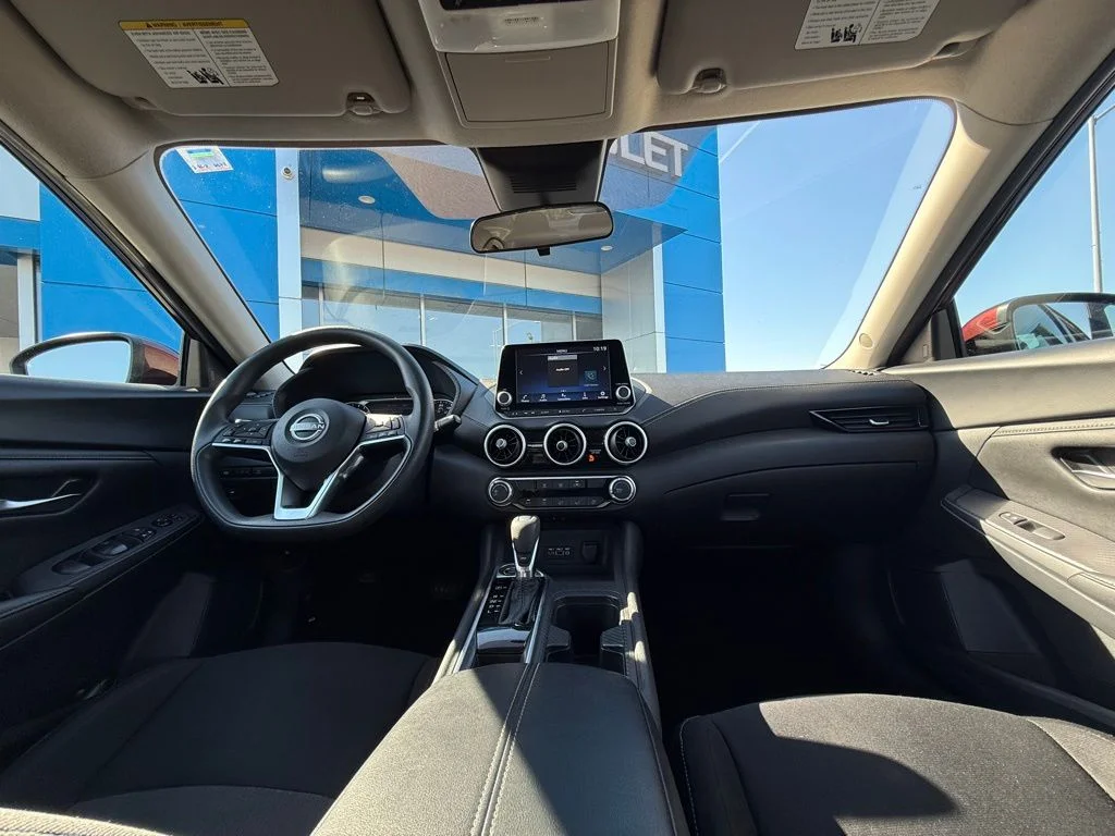Used 2024  Nissan SV image 14