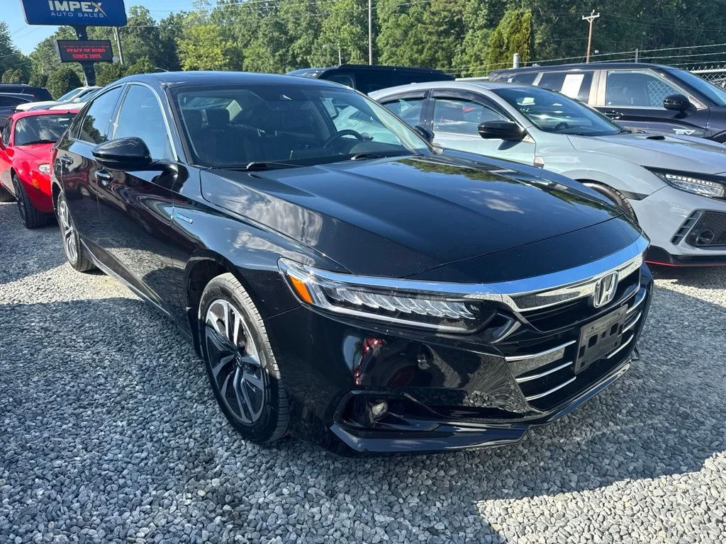 Used 2022  Honda EX-L image 2