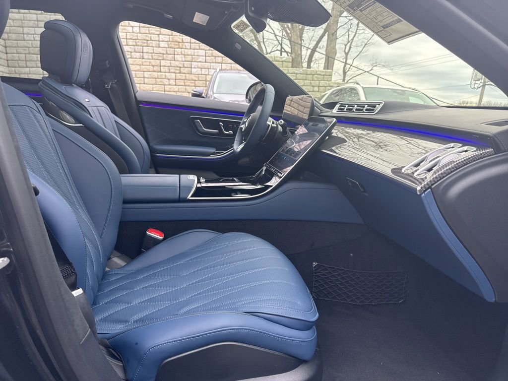 2025 Mercedes-Benz S-Class S 63 - Photo 58
