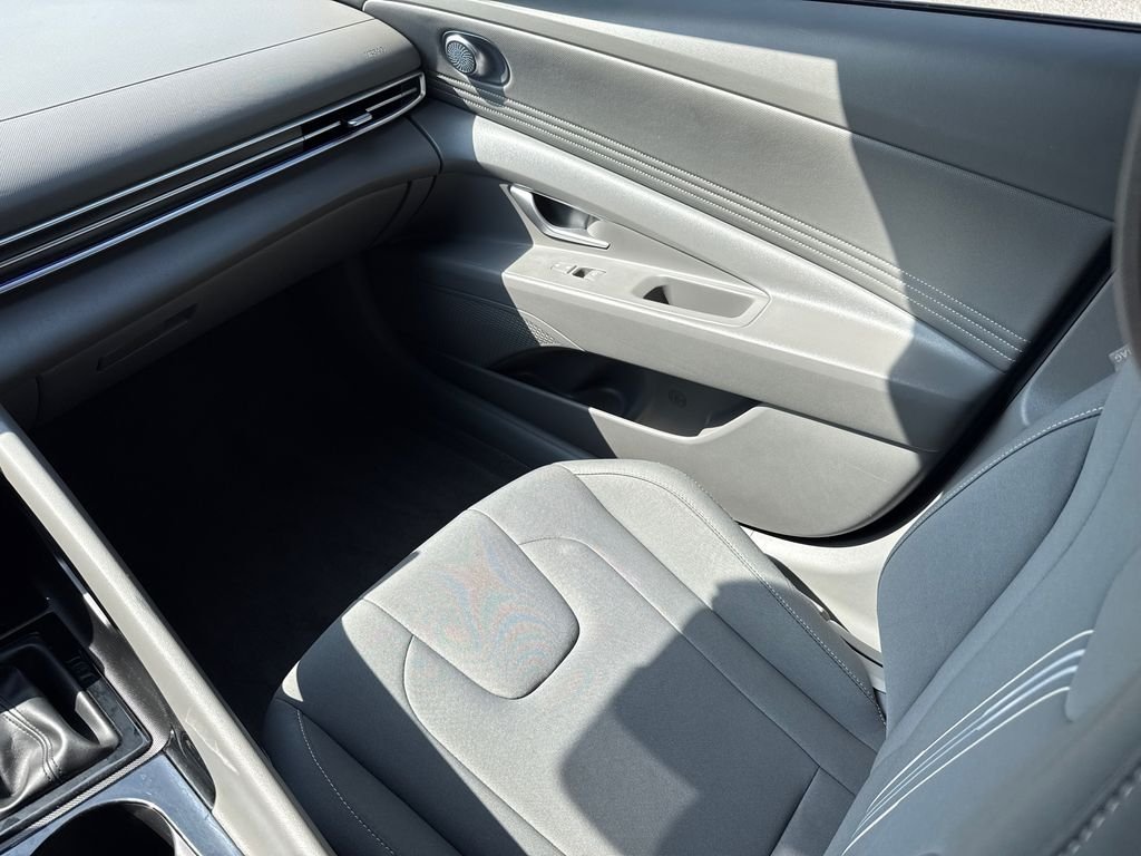 Used 2024 Blue Hyundai SEL image 14