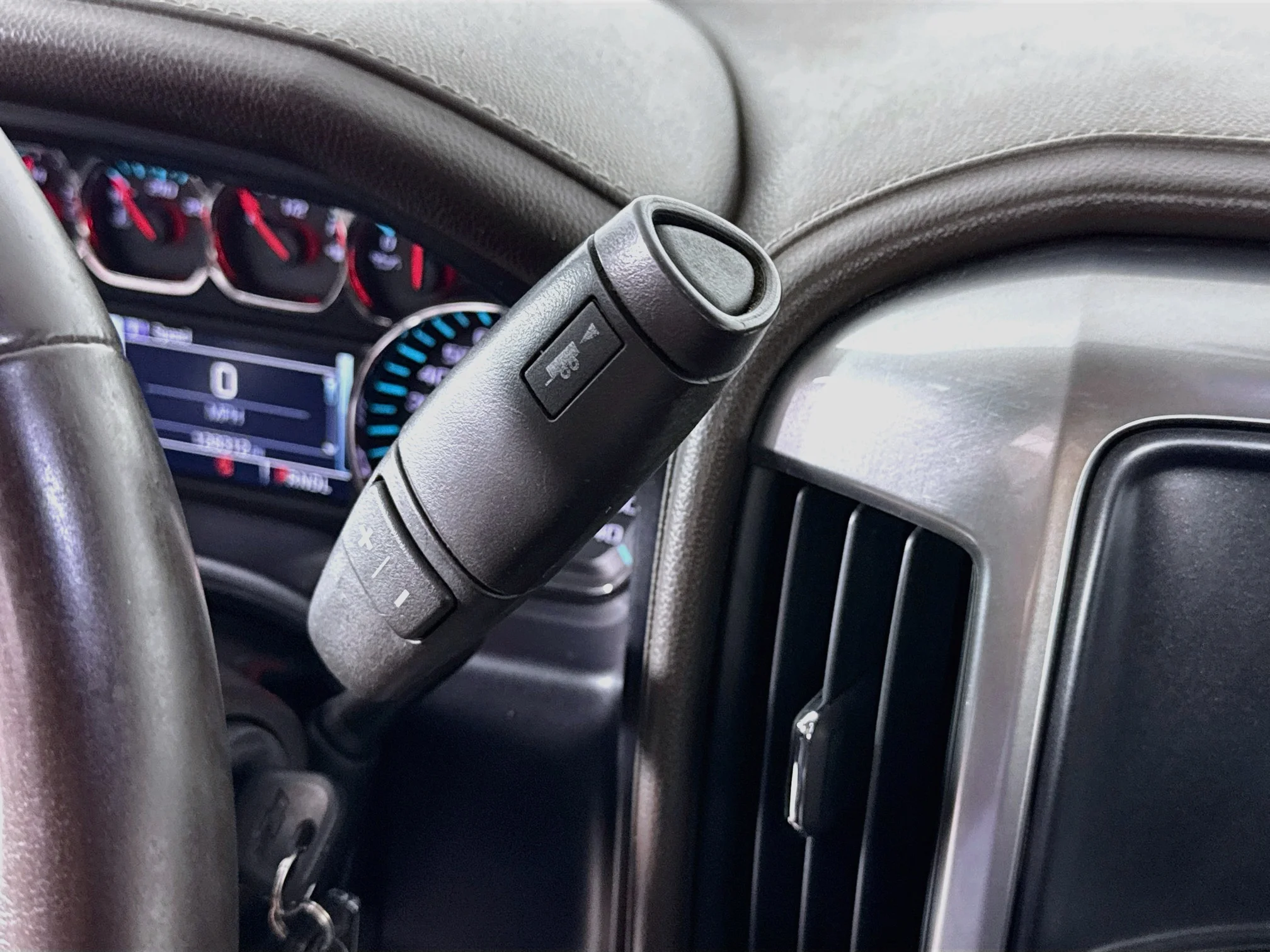 Used 2017 Summit White Chevrolet LTZ image 17