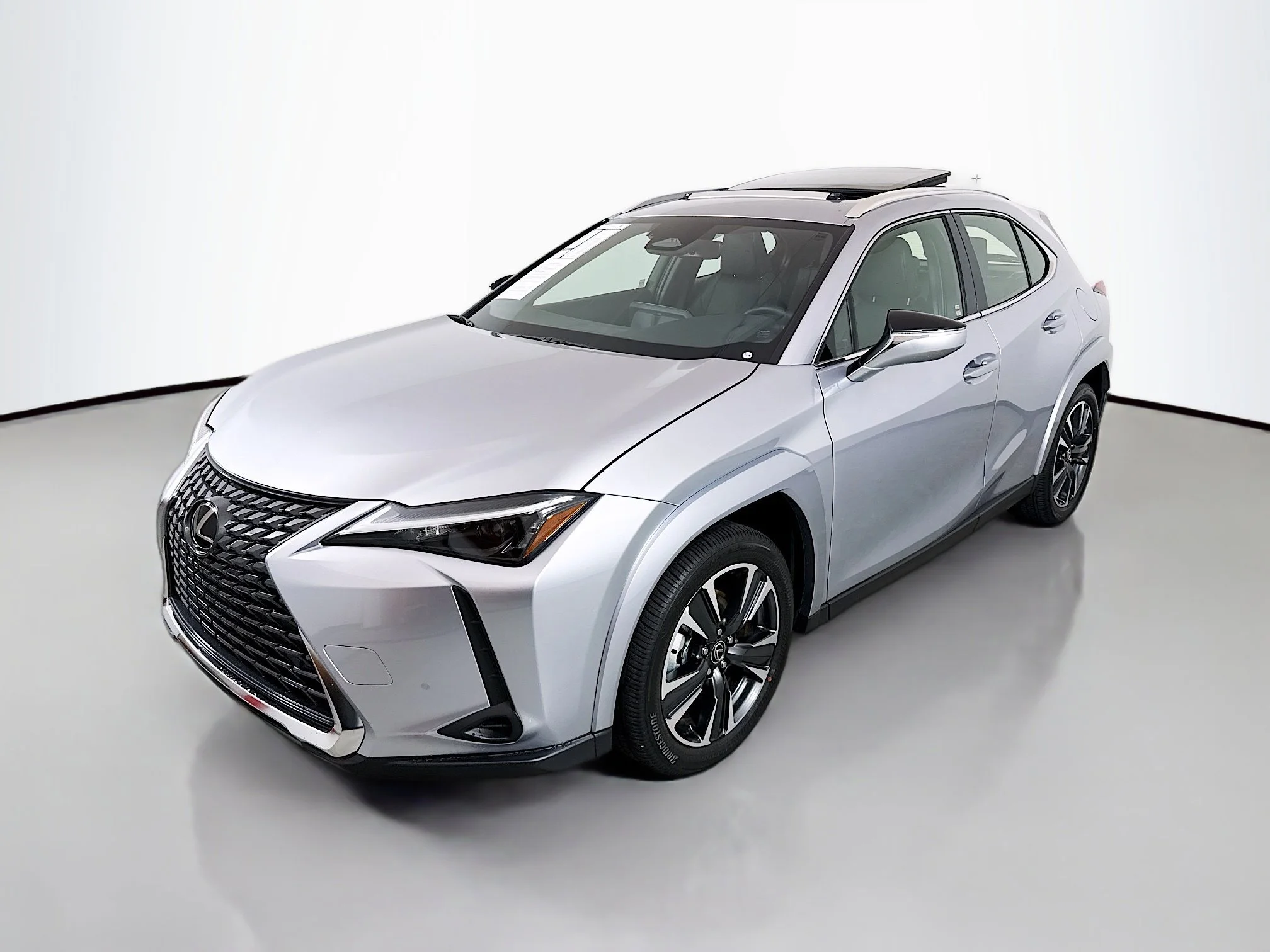 Certified Used 2026 Iridium Lexus 300h Premium image 3