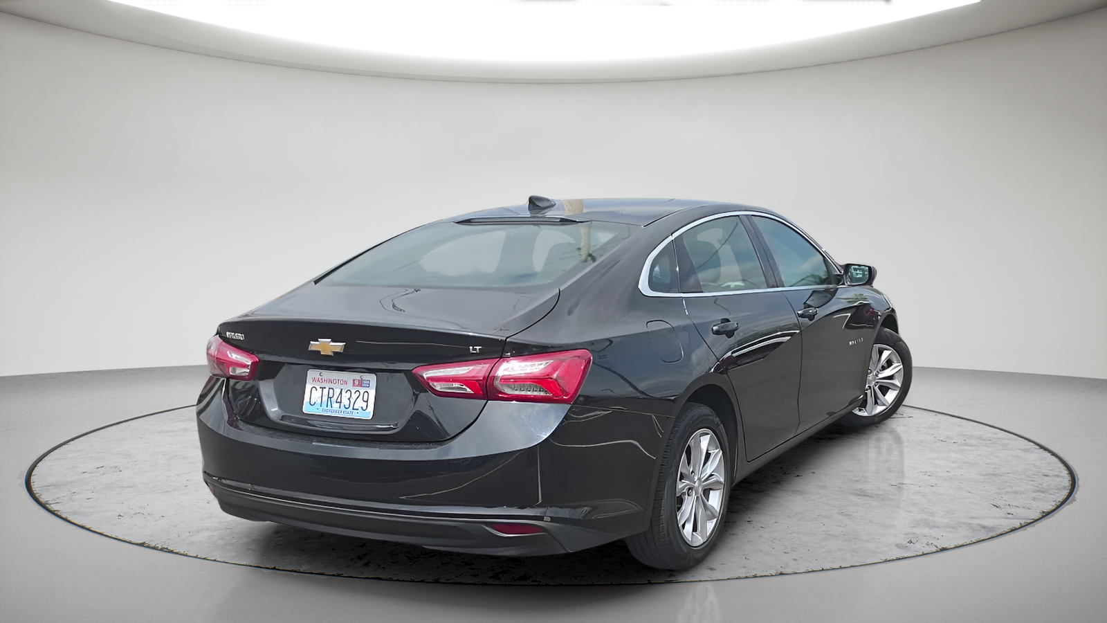 Used 2022 Mosaic Black Metallic Chevrolet LT image 7