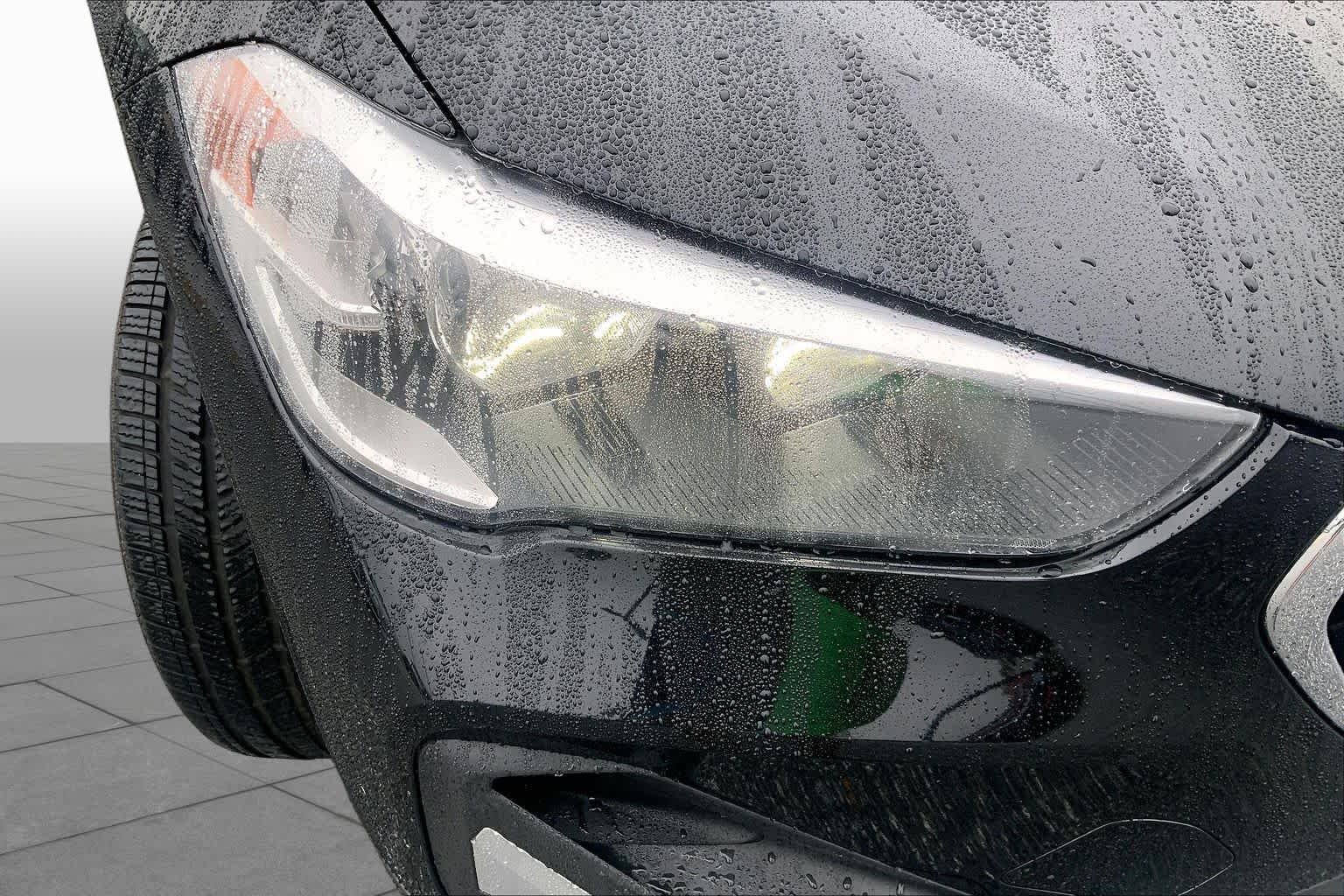 Used 2022 Jet Black BMW xDrive28i image 26