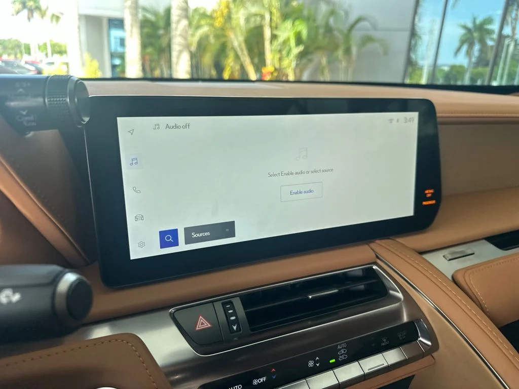 Certified Used 2026 NORI GREEN PEARL Lexus 500 image 3