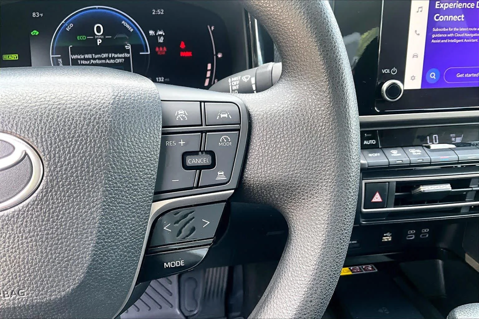 2025 Toyota Camry LE - Photo 25
