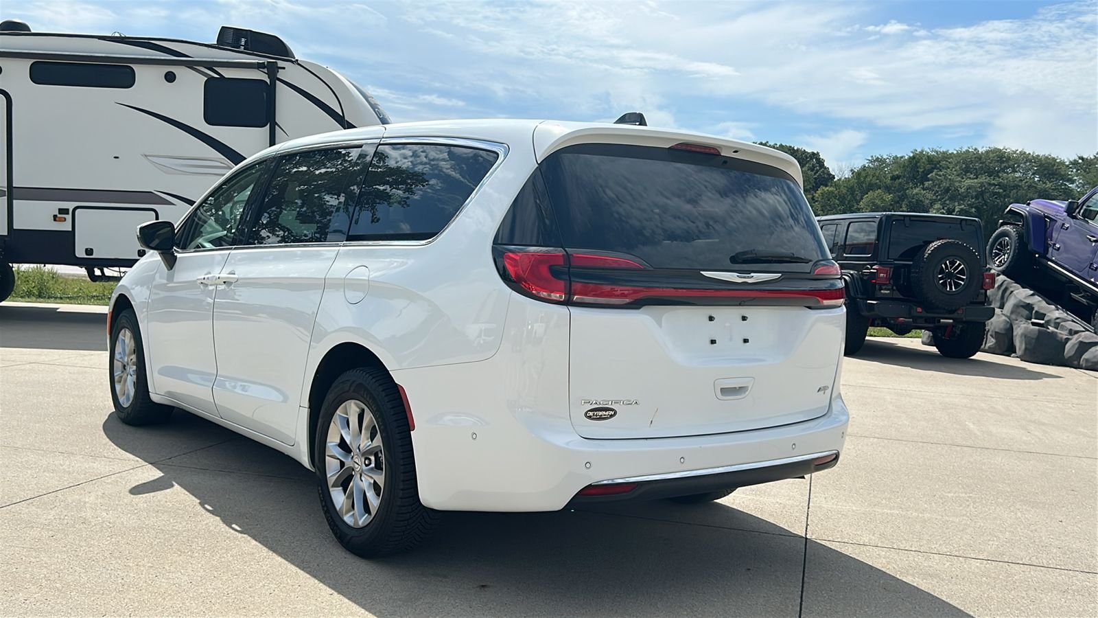Certified Used 2023 White Chrysler Touring L image 6
