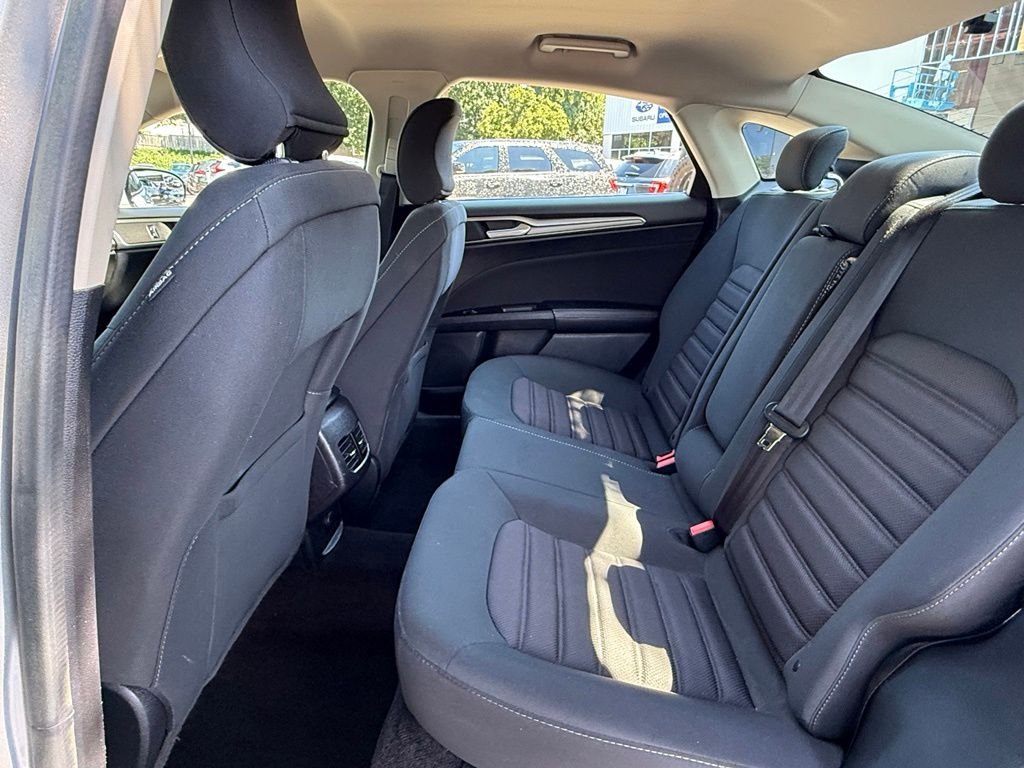 Used 2017 Silver Ford SE image 25