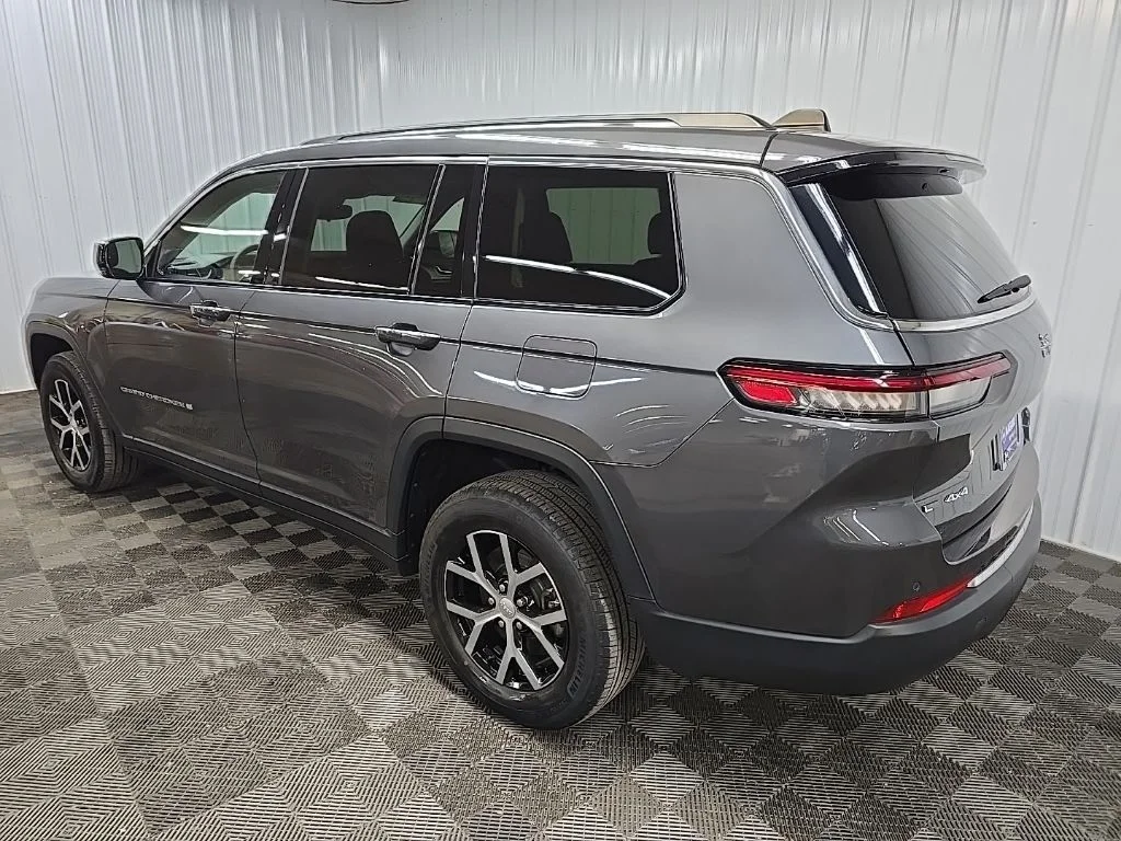 2023 Jeep Grand Cherokee L Limited - Photo 9