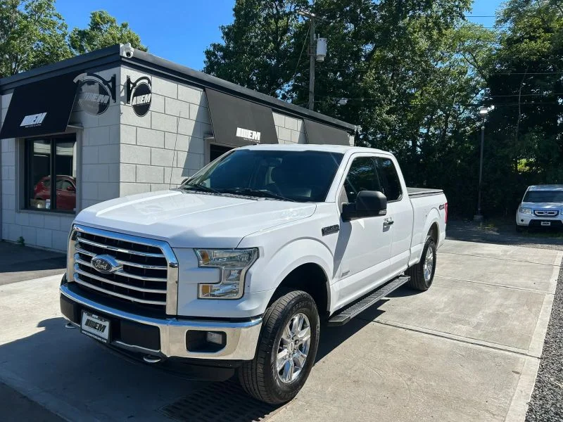 Used 2015 White Ford XLT Pickup 4D 6 1/2 ft image 1