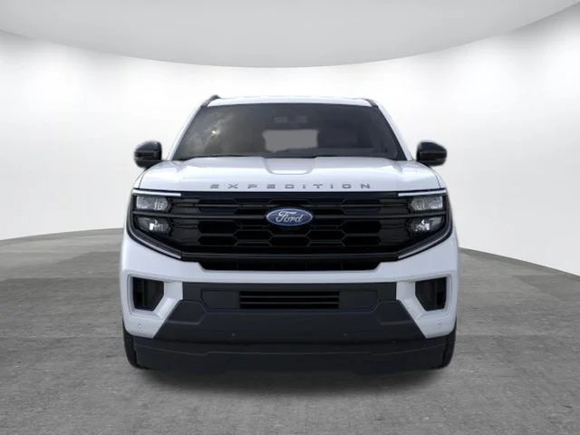 New 2026 Oxford White Ford Active image 29