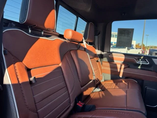 Used 2026 Onyx Black GMC Denali Ultimate DRW image 26