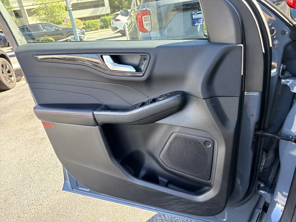 Used 2023 Blue Ford ST-Line image 26