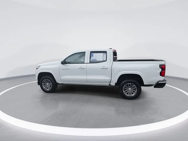 Used 2026 White Chevrolet LT image 5