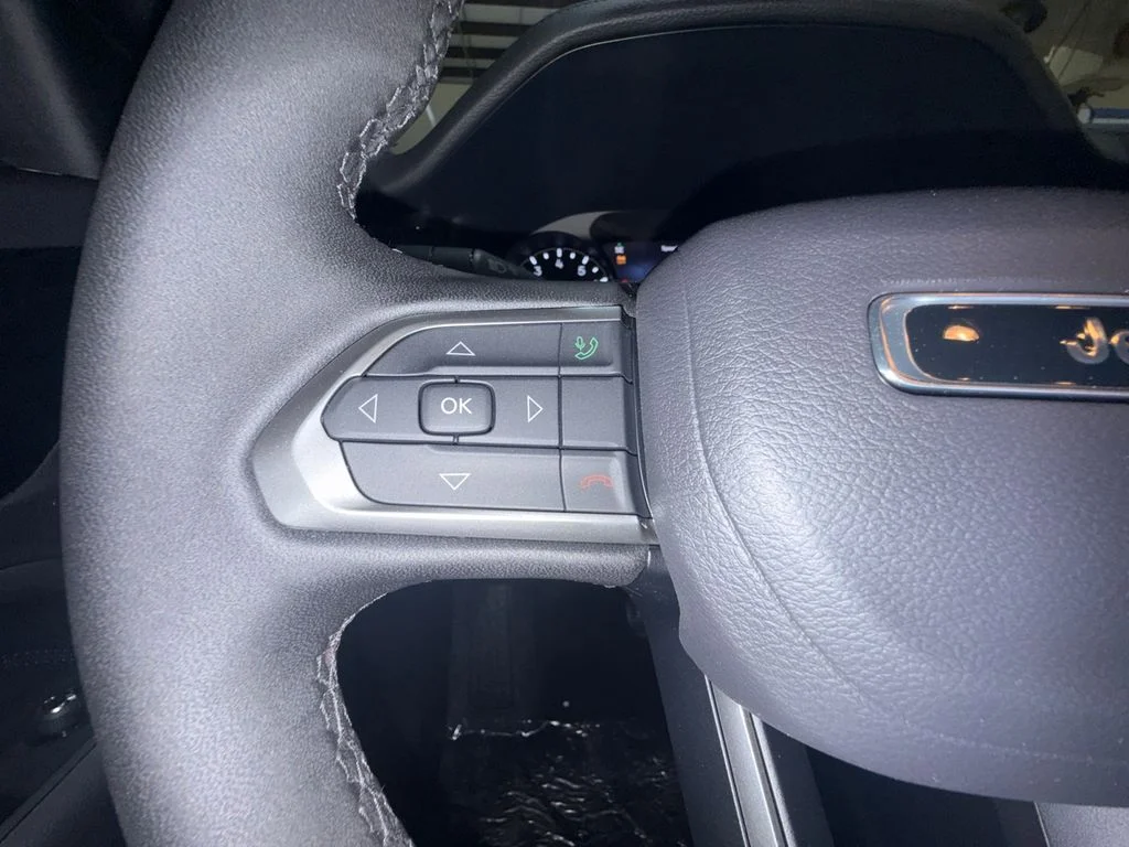 New 2026 Silver Jeep Latitude image 22