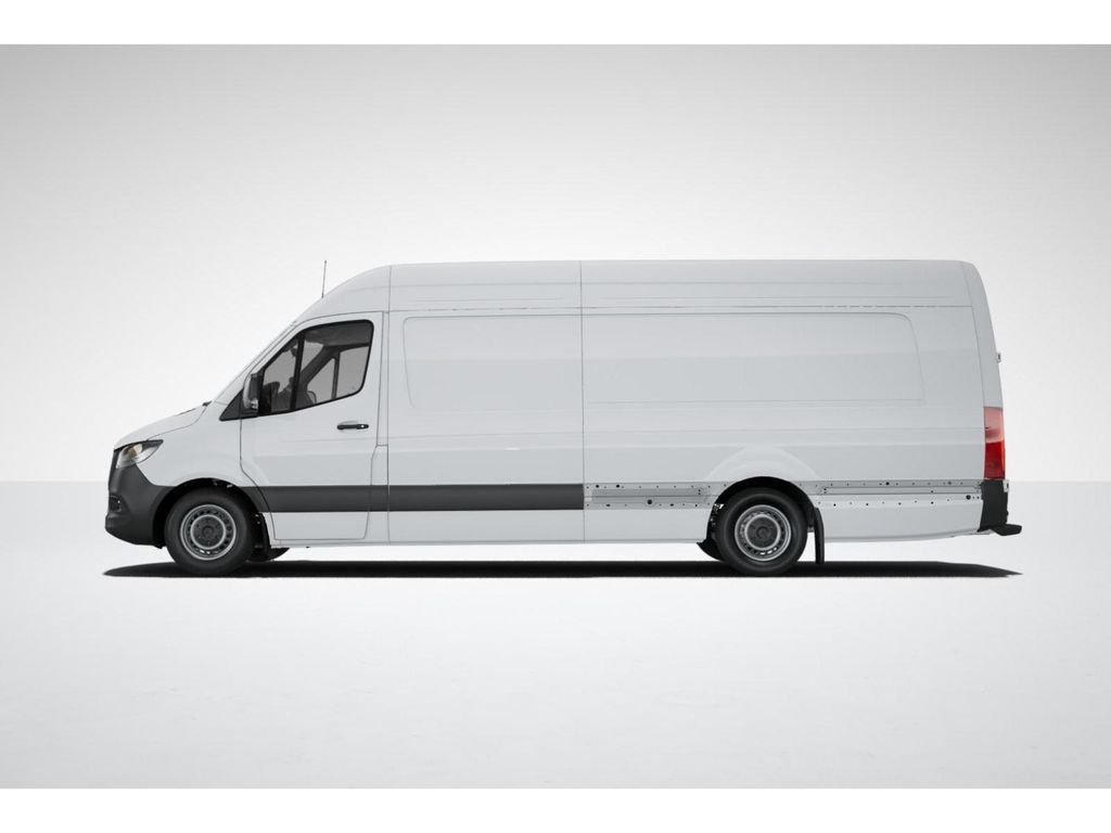 New 2026 White Mercedes-Benz Cargo 170 WB image 34